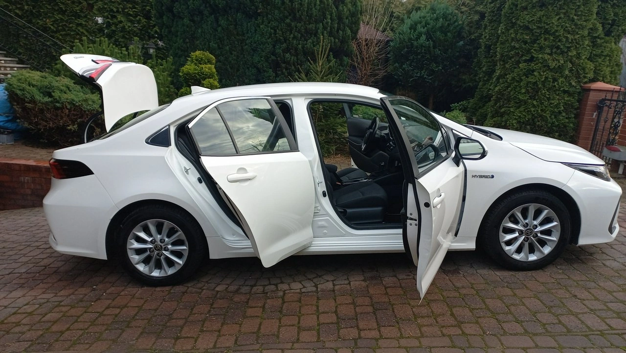 Toyota Corolla - Zdjęcie 12