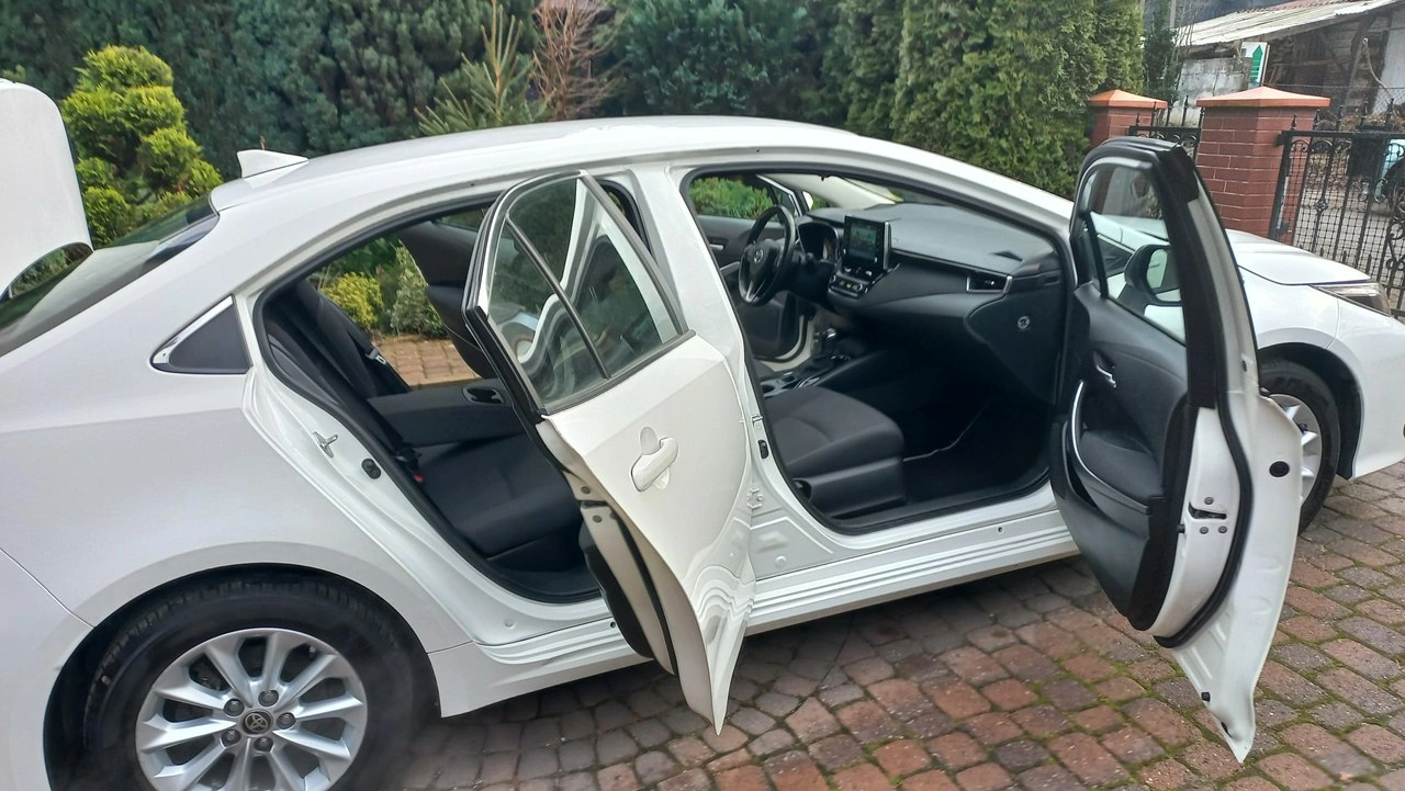 Toyota Corolla - Zdjęcie 15