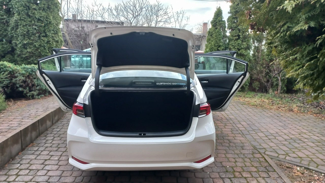 Toyota Corolla - Zdjęcie 18
