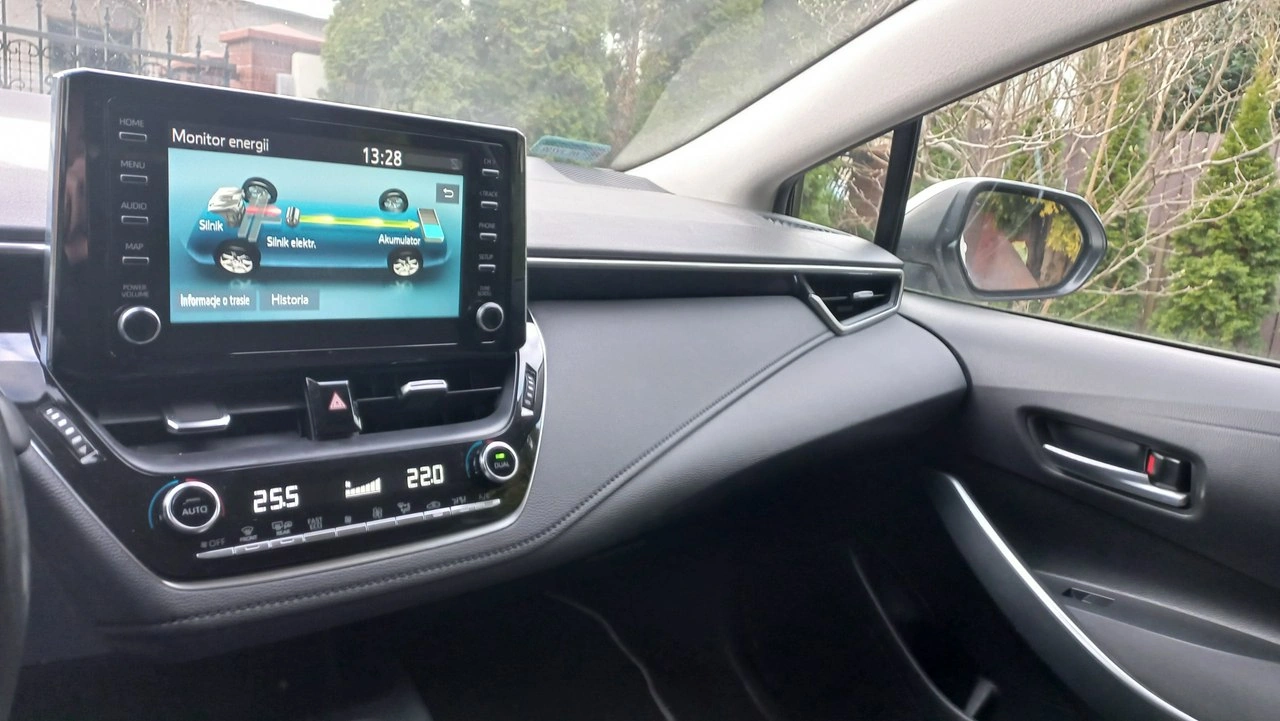 Toyota Corolla - Zdjęcie 23