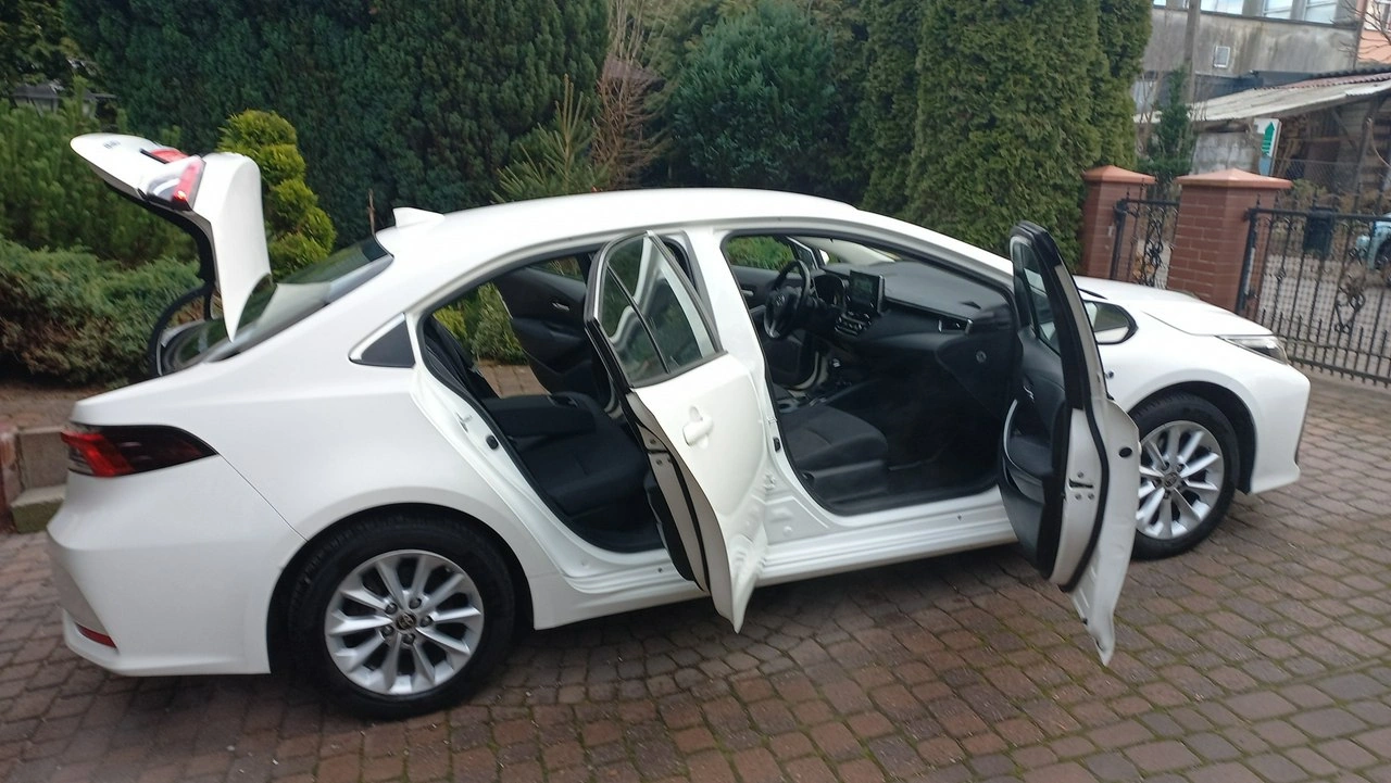 Toyota Corolla - Zdjęcie 28