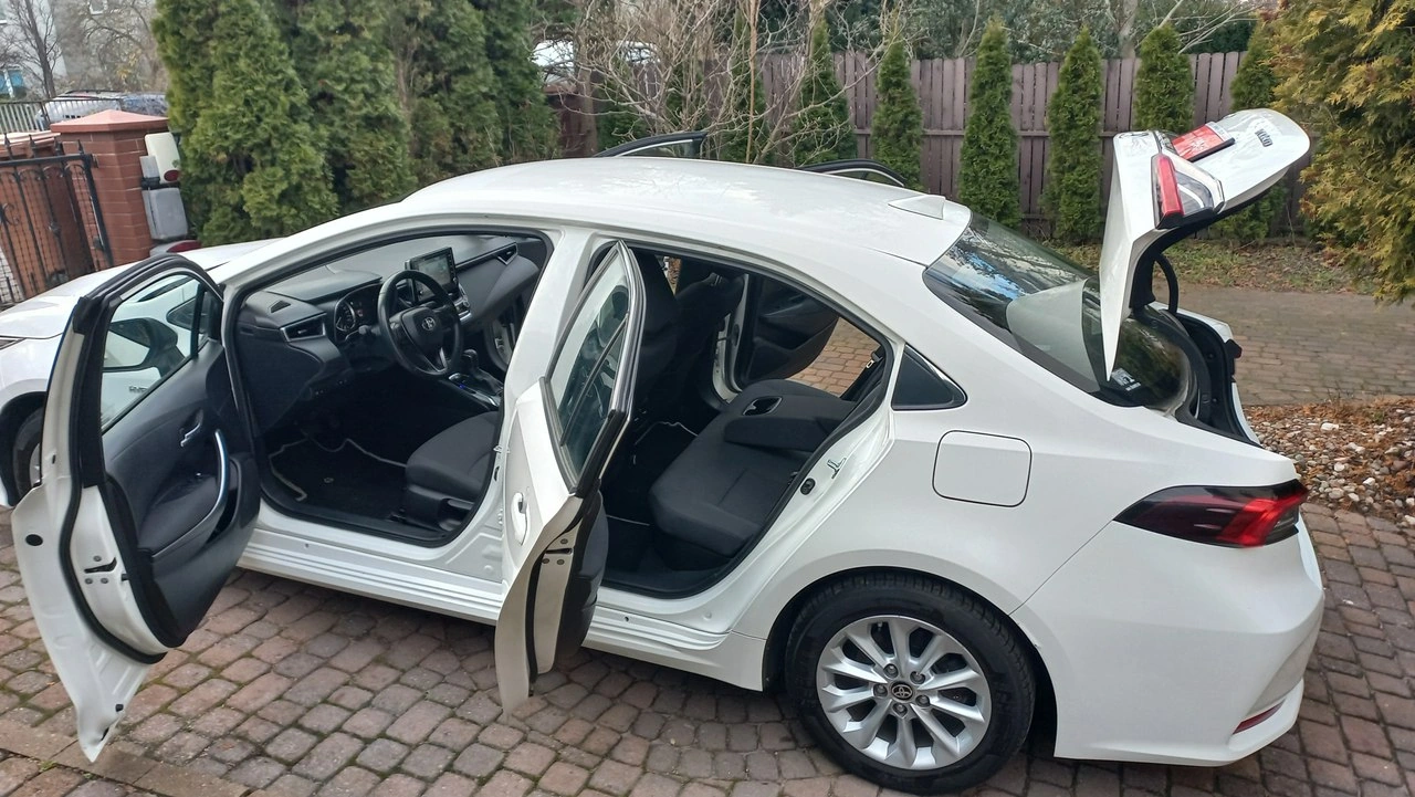 Toyota Corolla - Zdjęcie 35