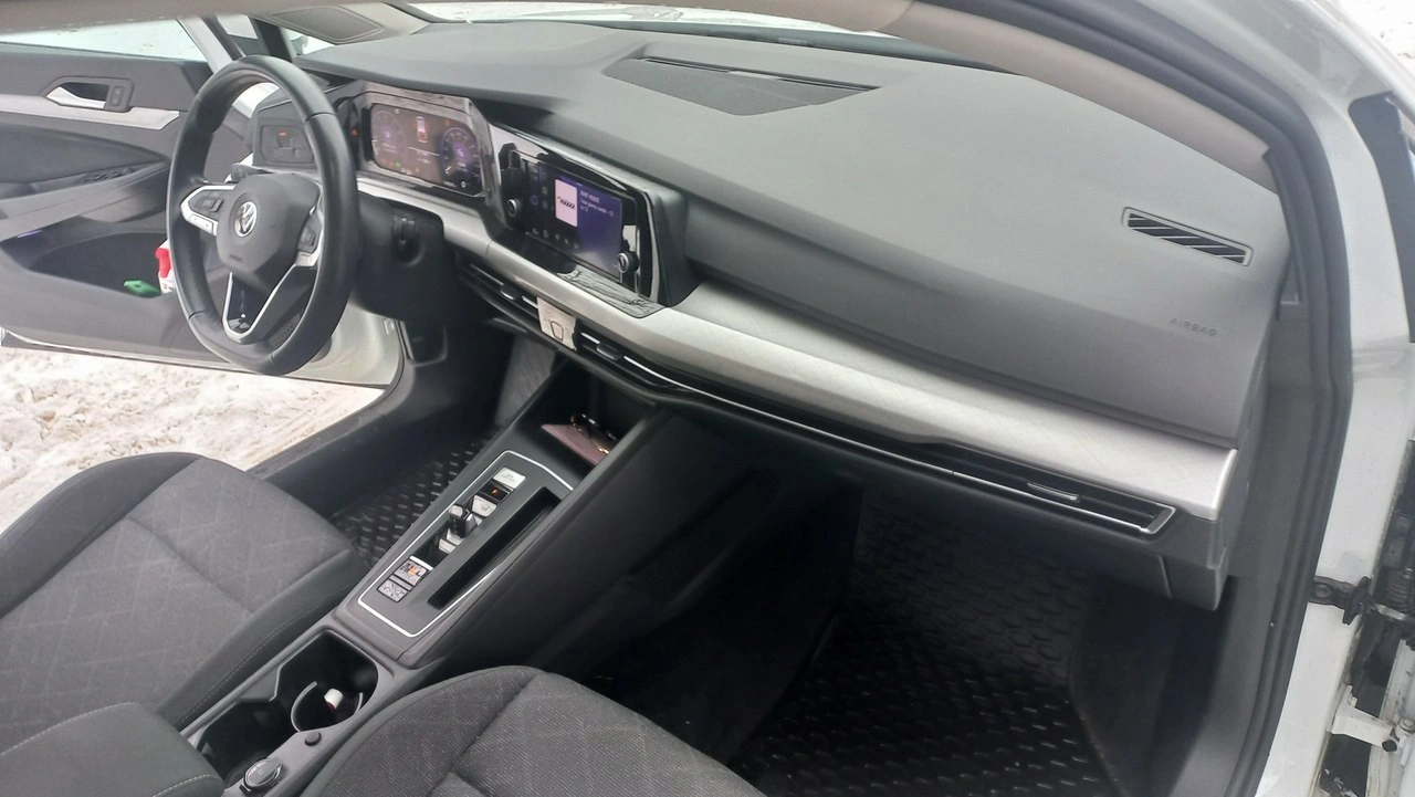 Volkswagen Golf - Zdjęcie 17