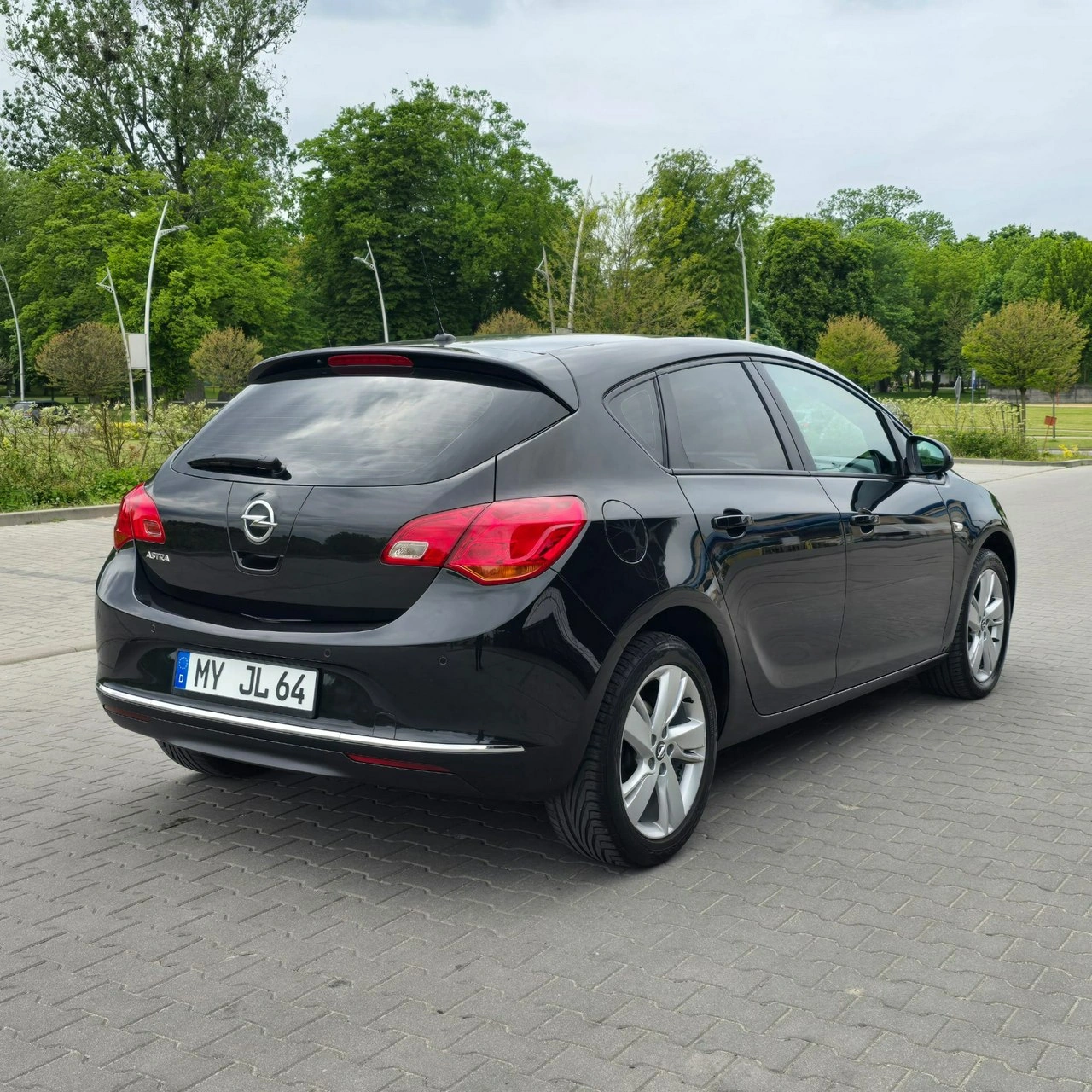 Opel Astra - Zdjęcie 24