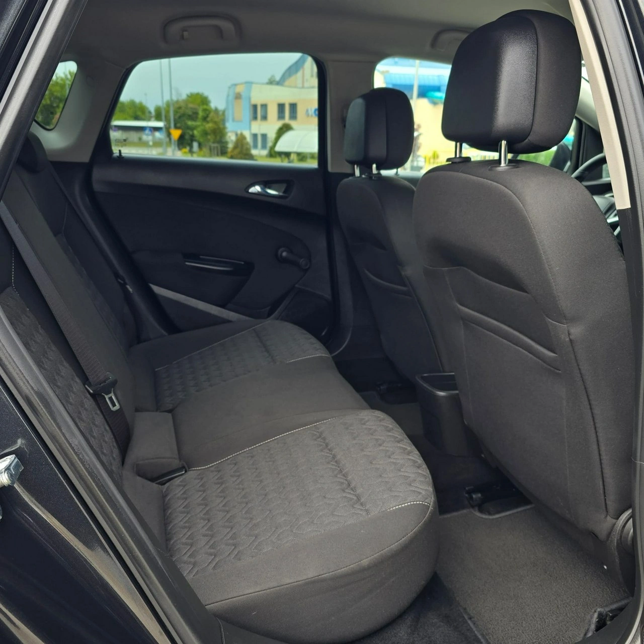 Opel Astra - Zdjęcie 28