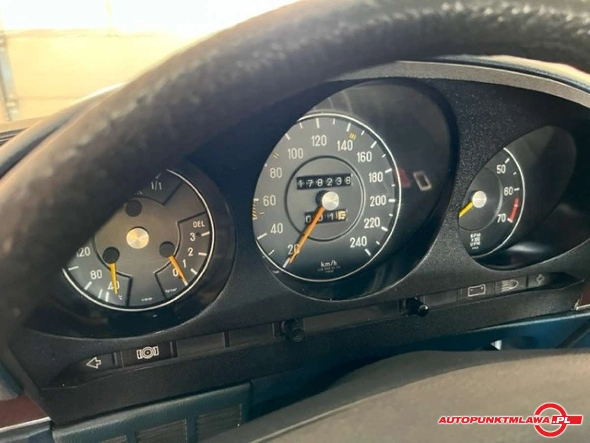 Mercedes-Benz SLC - Zdjęcie 28