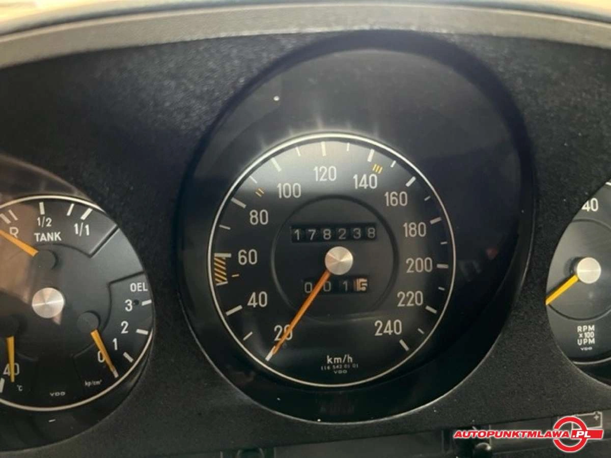 Mercedes-Benz SLC - Zdjęcie 29