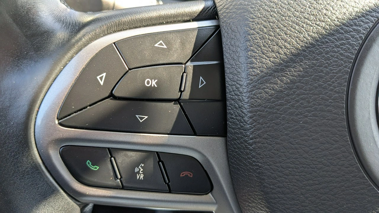 Jeep Cherokee - Zdjęcie 26