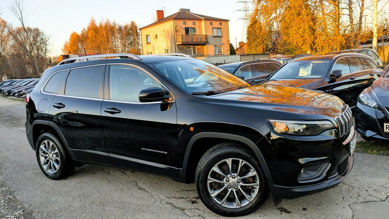 Jeep Cherokee - Zdjęcie 5
