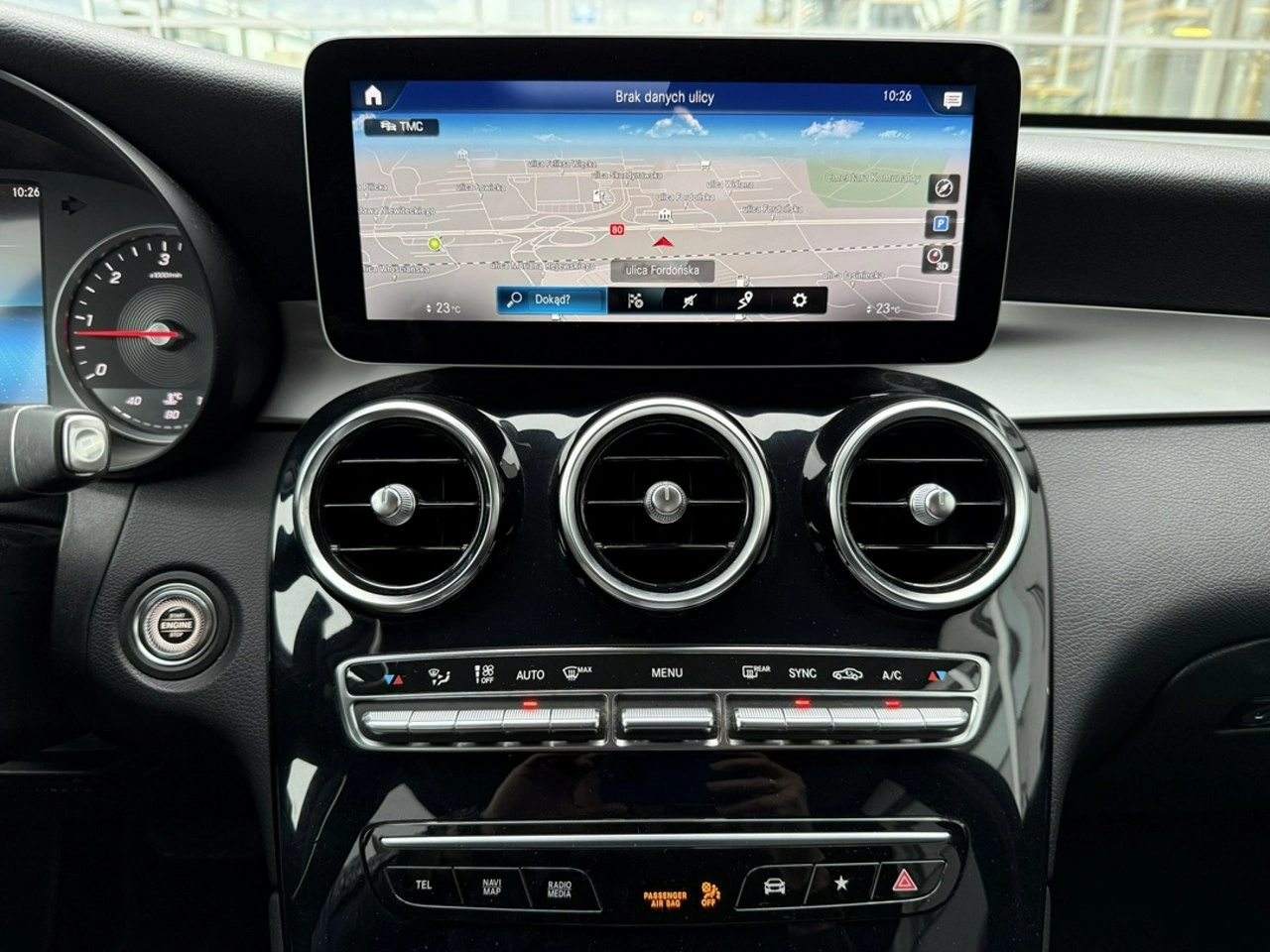 Mercedes GLC 200 - Zdjęcie 14