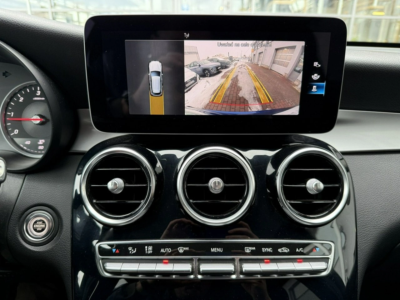 Mercedes GLC 200 - Zdjęcie 15