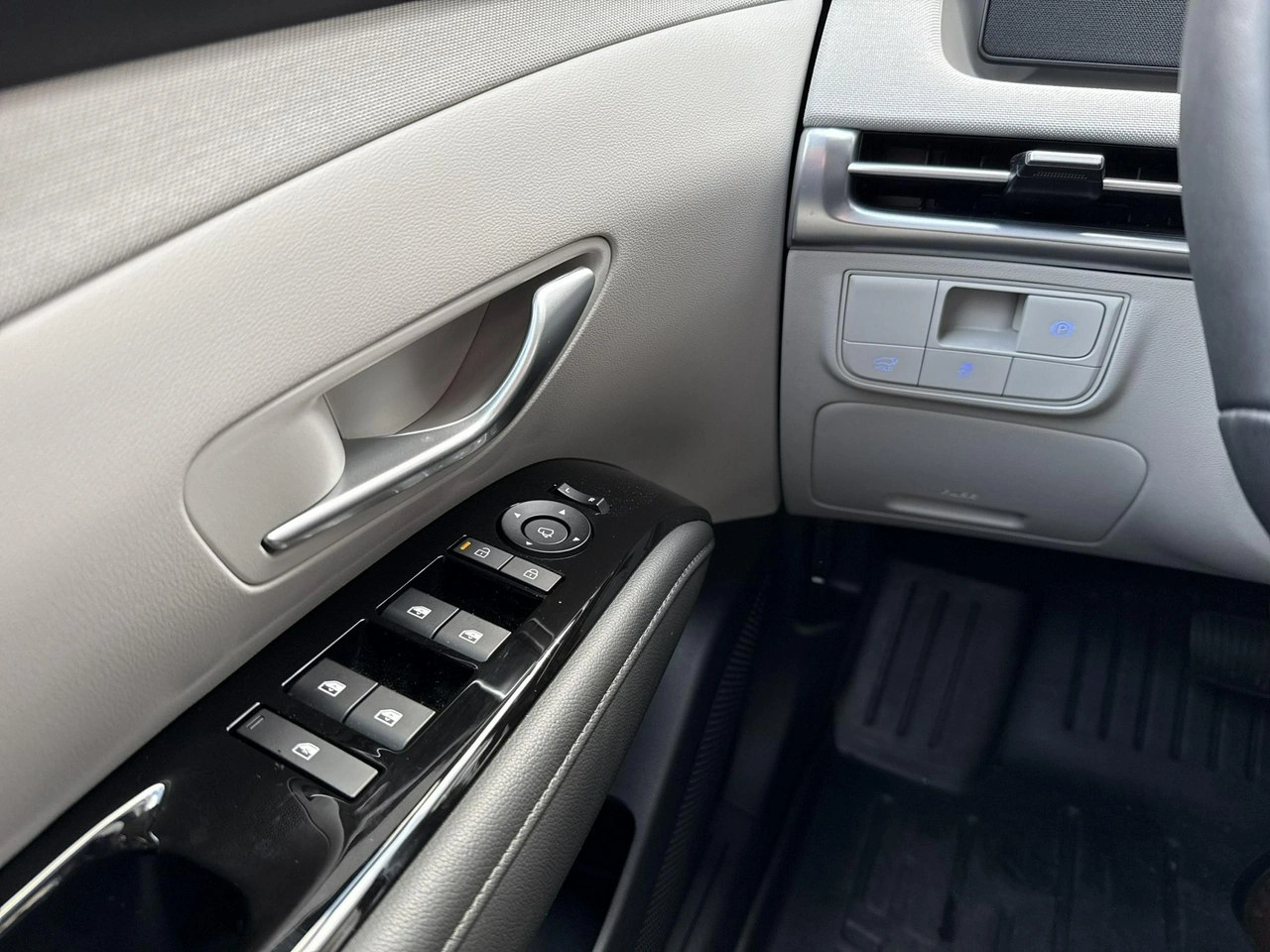 Hyundai Tucson - Zdjęcie 23