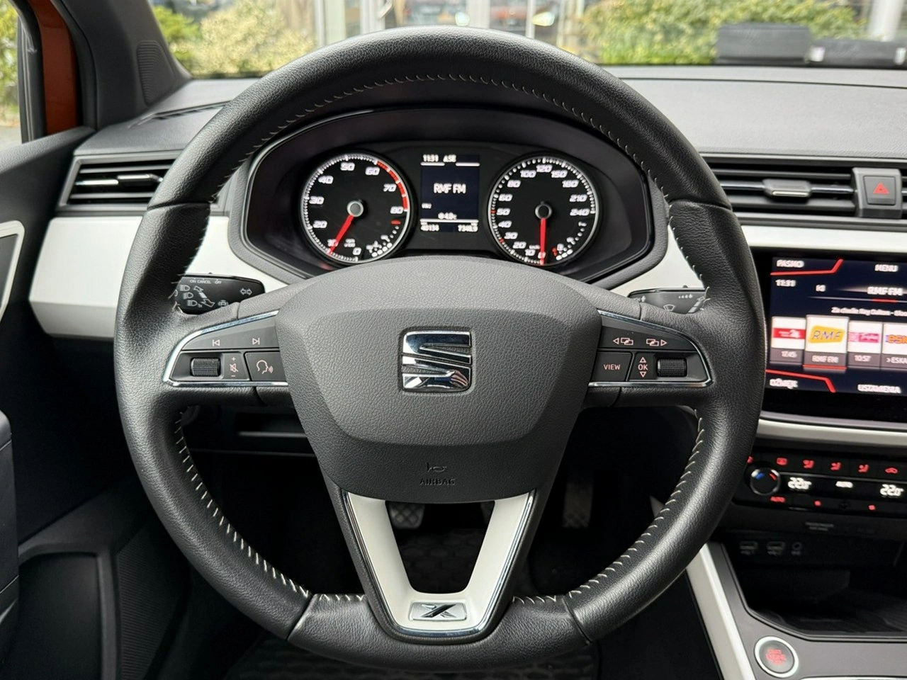 Seat Arona - Zdjęcie 17