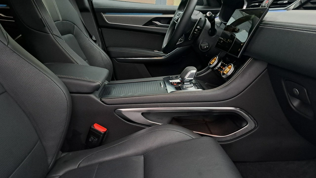 Jaguar F-Pace - Zdjęcie 21