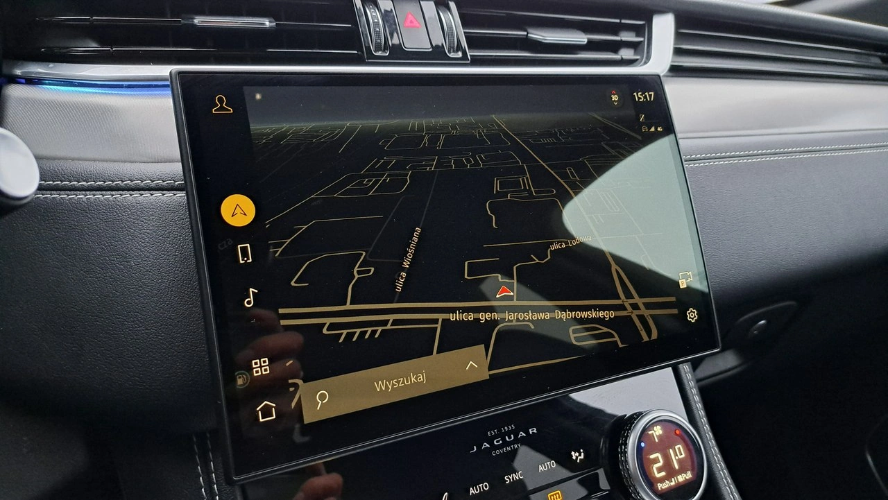 Jaguar F-Pace - Zdjęcie 23