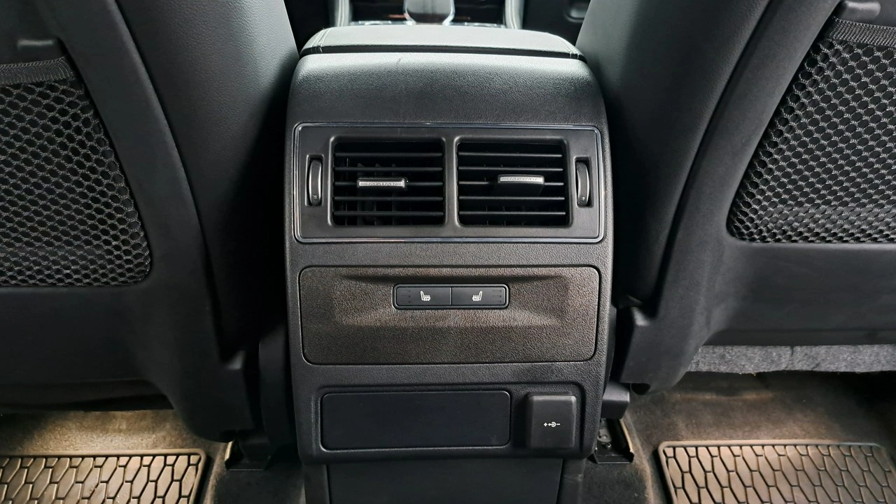 Jaguar F-Pace - Zdjęcie 26