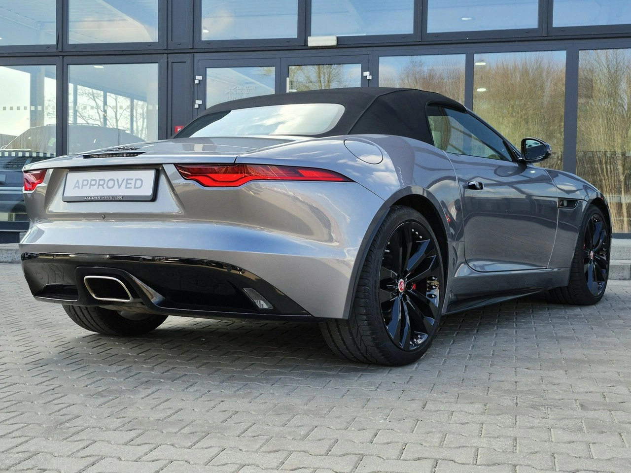 Jaguar F-Type - Zdjęcie 12