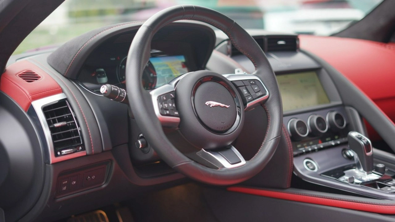 Jaguar F-Type - Zdjęcie 14