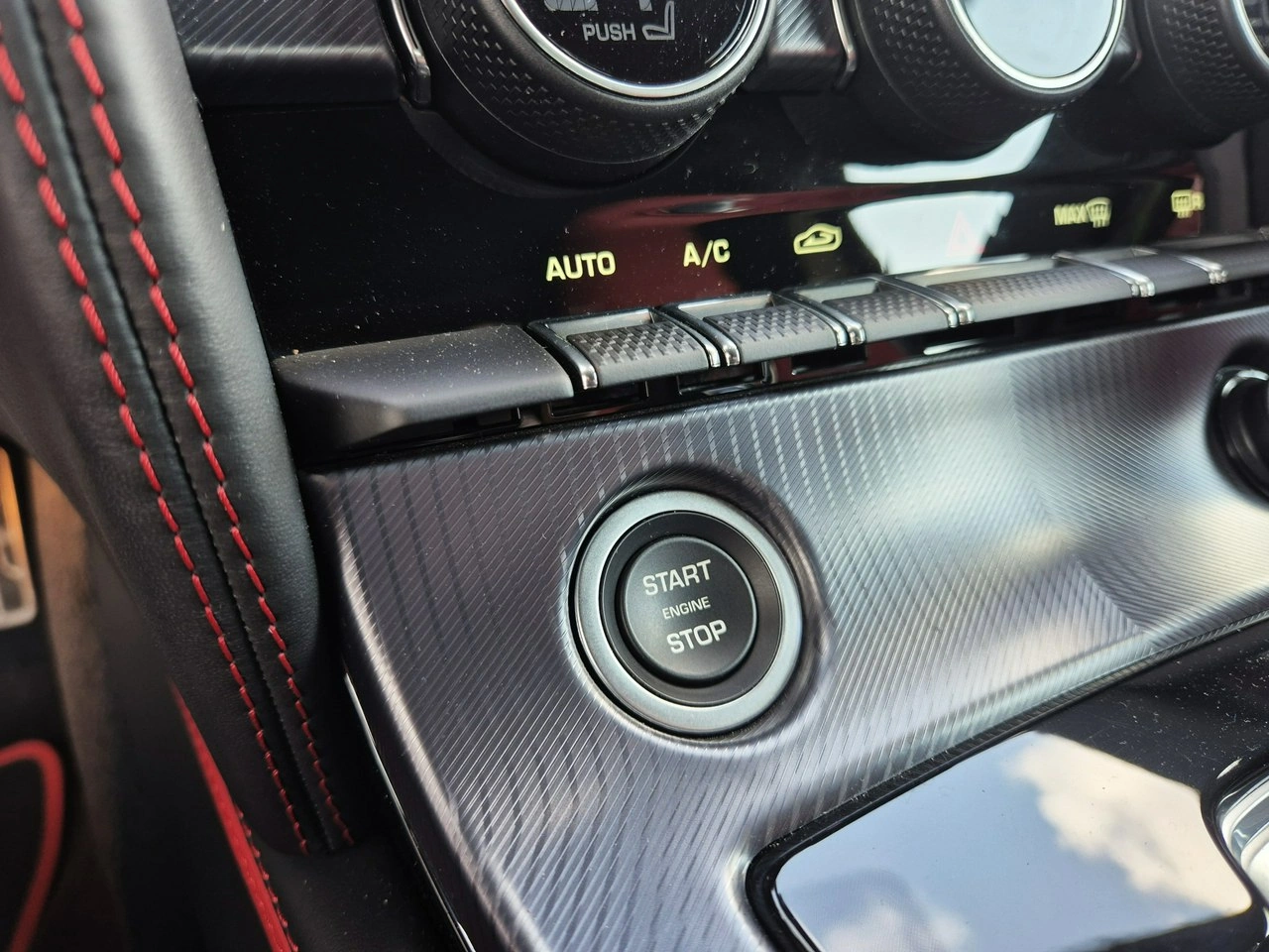 Jaguar F-Type - Zdjęcie 34