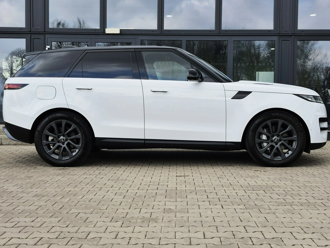 Land Rover Range Rover Sport - Zdjęcie 4