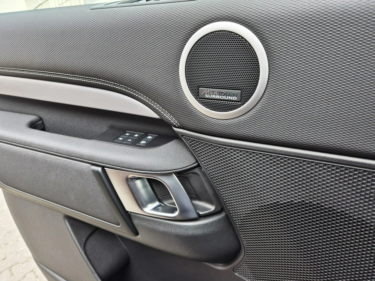 Land Rover Discovery - Zdjęcie 25