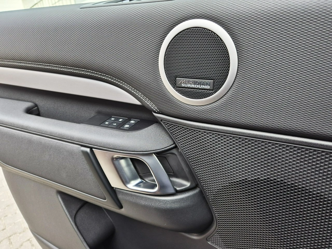 Land Rover Discovery - Zdjęcie 25