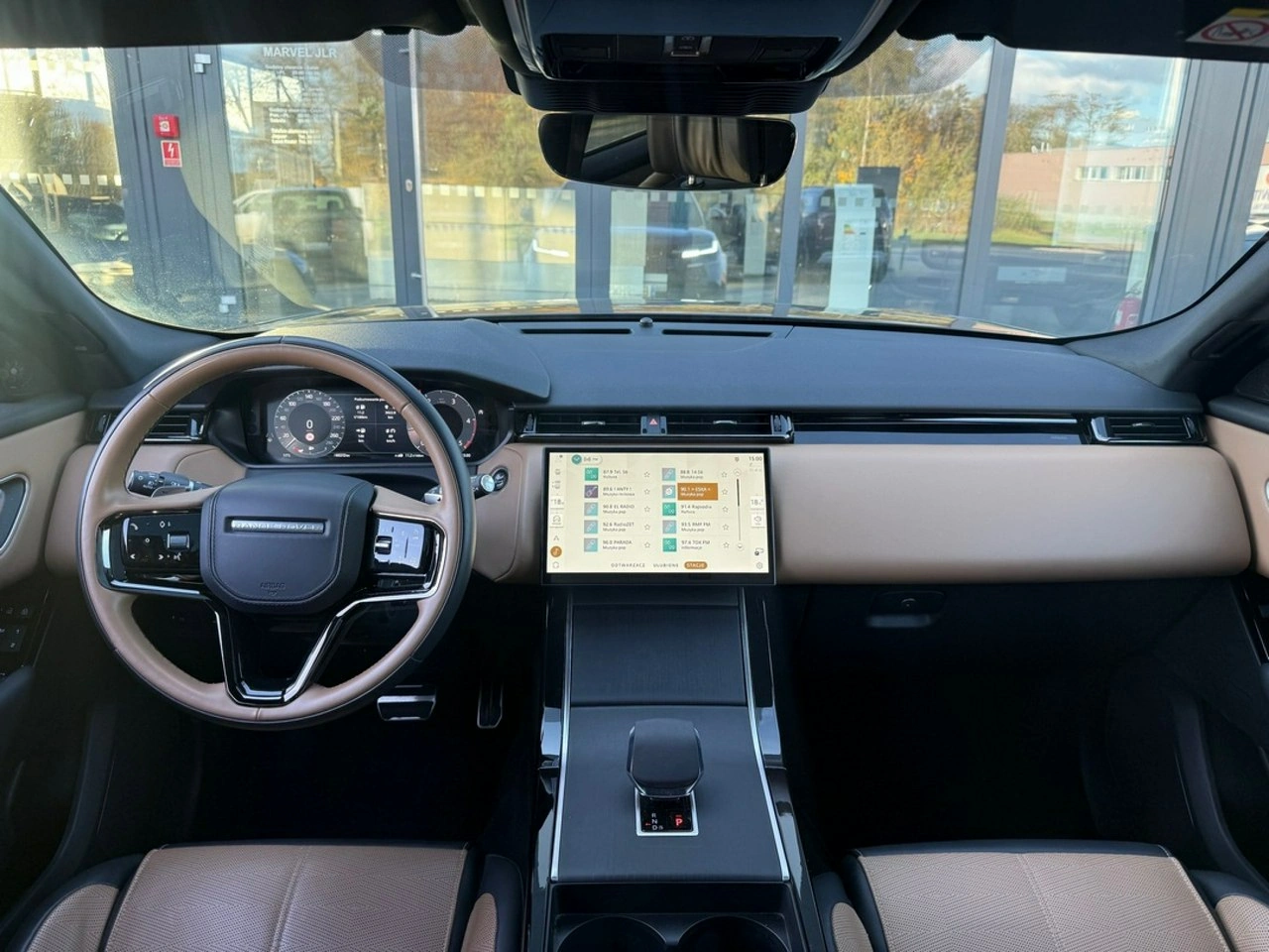 Land Rover Range Rover Velar - Zdjęcie 12