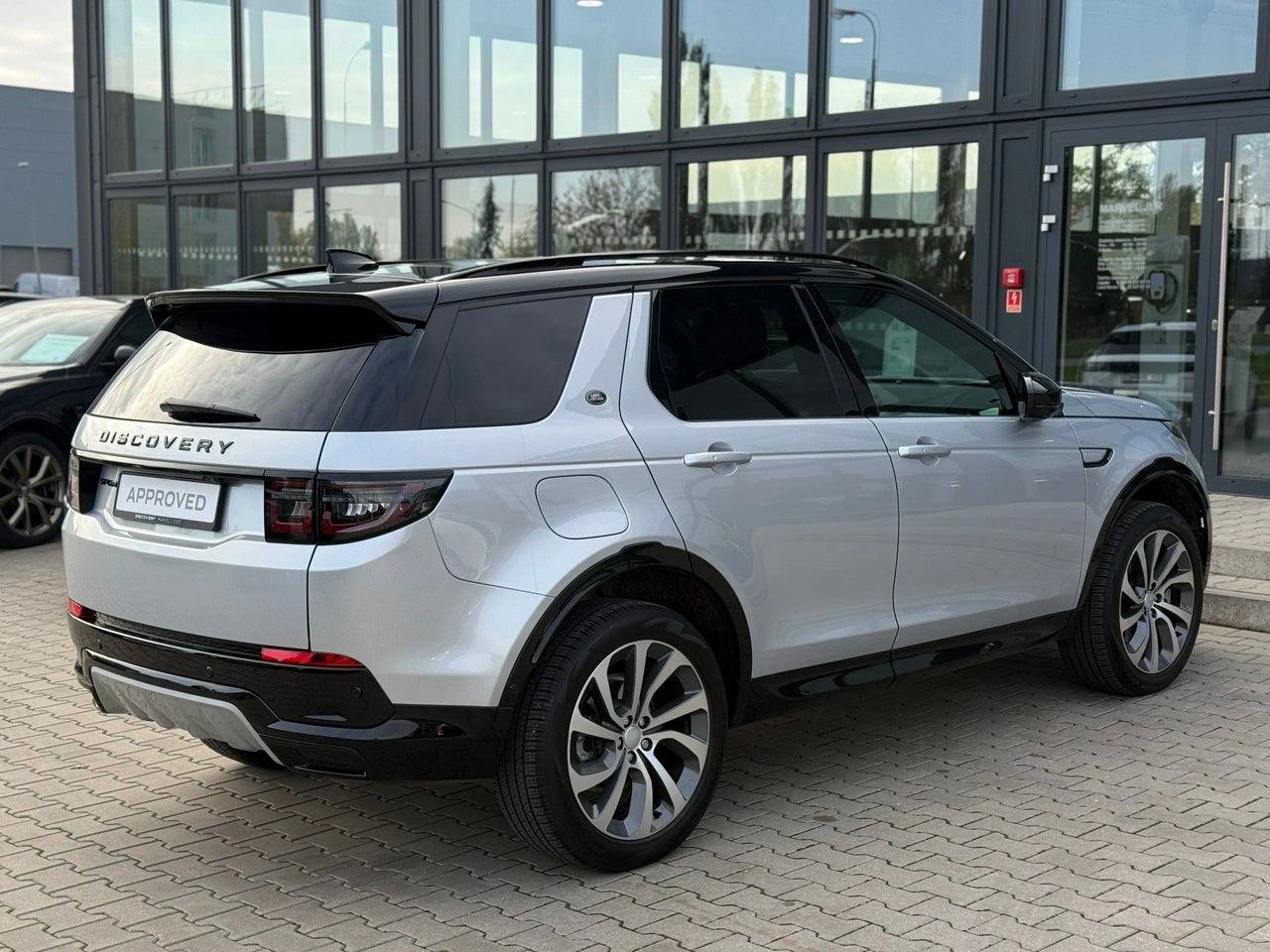 Land Rover Discovery Sport - Zdjęcie 3