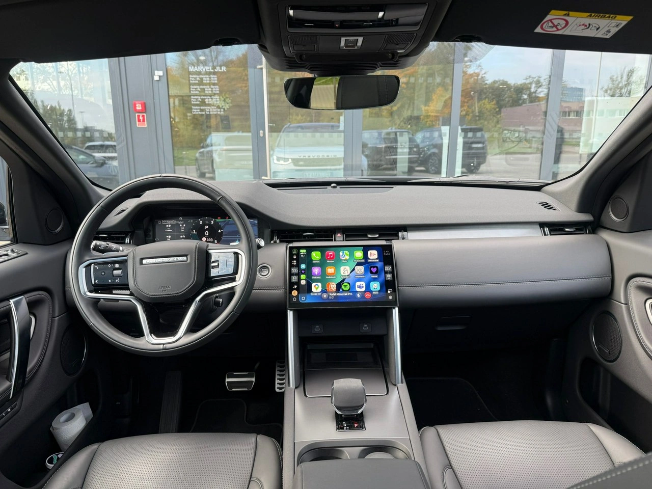 Land Rover Discovery Sport - Zdjęcie 8
