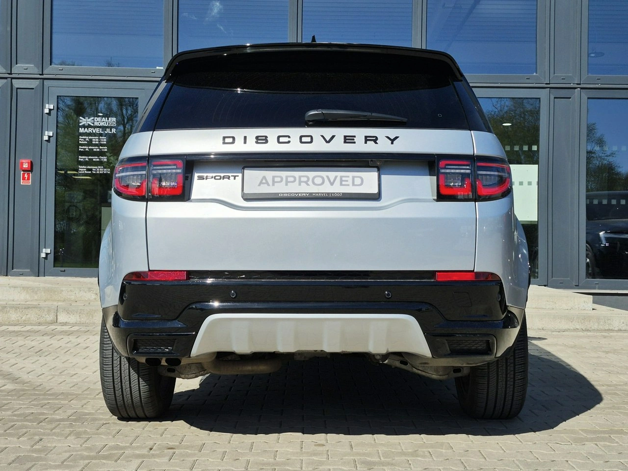 Land Rover Discovery Sport - Zdjęcie 8