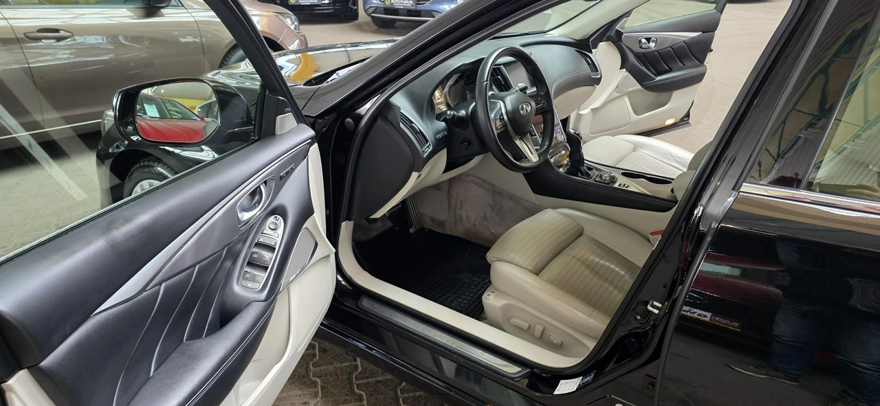Infiniti Q50 - Zdjęcie 12