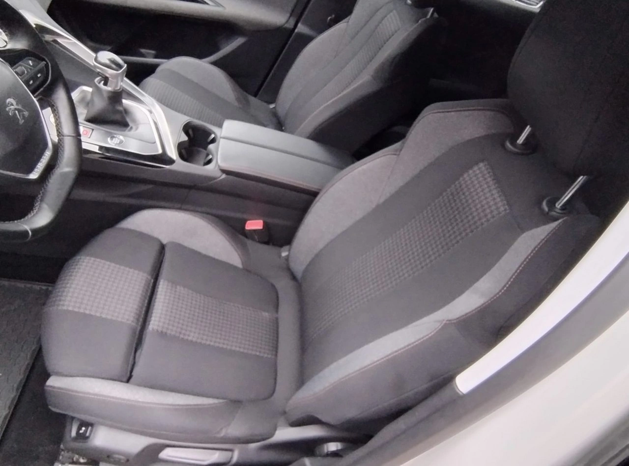 Peugeot 3008 - Zdjęcie 9