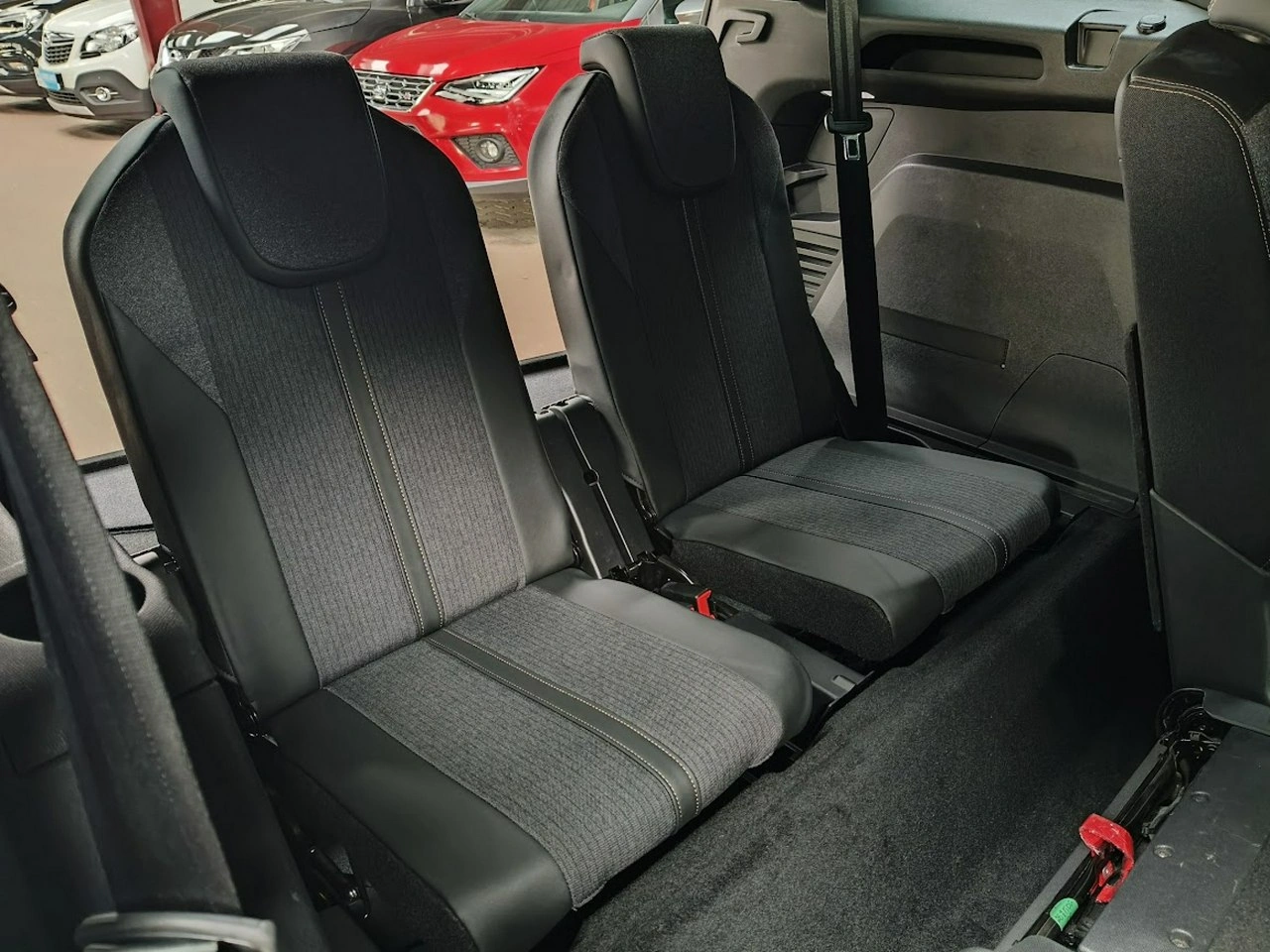 Peugeot 5008 - Zdjęcie 17