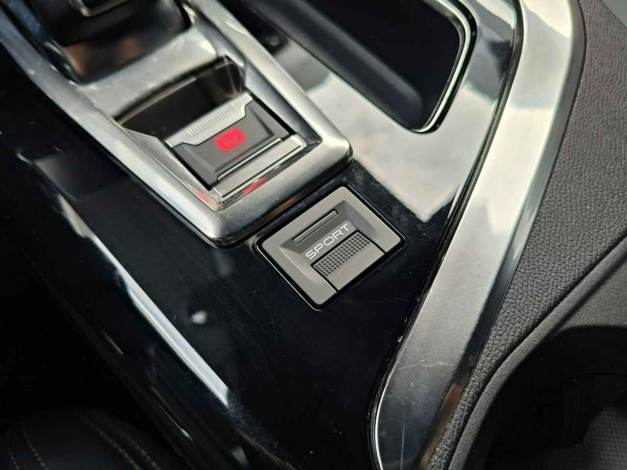 Peugeot 5008 - Zdjęcie 33