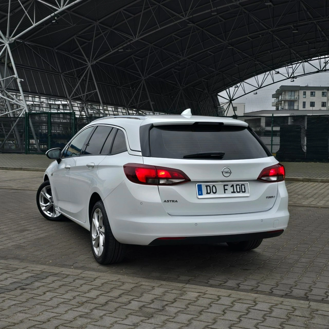 Opel Astra - Zdjęcie 11