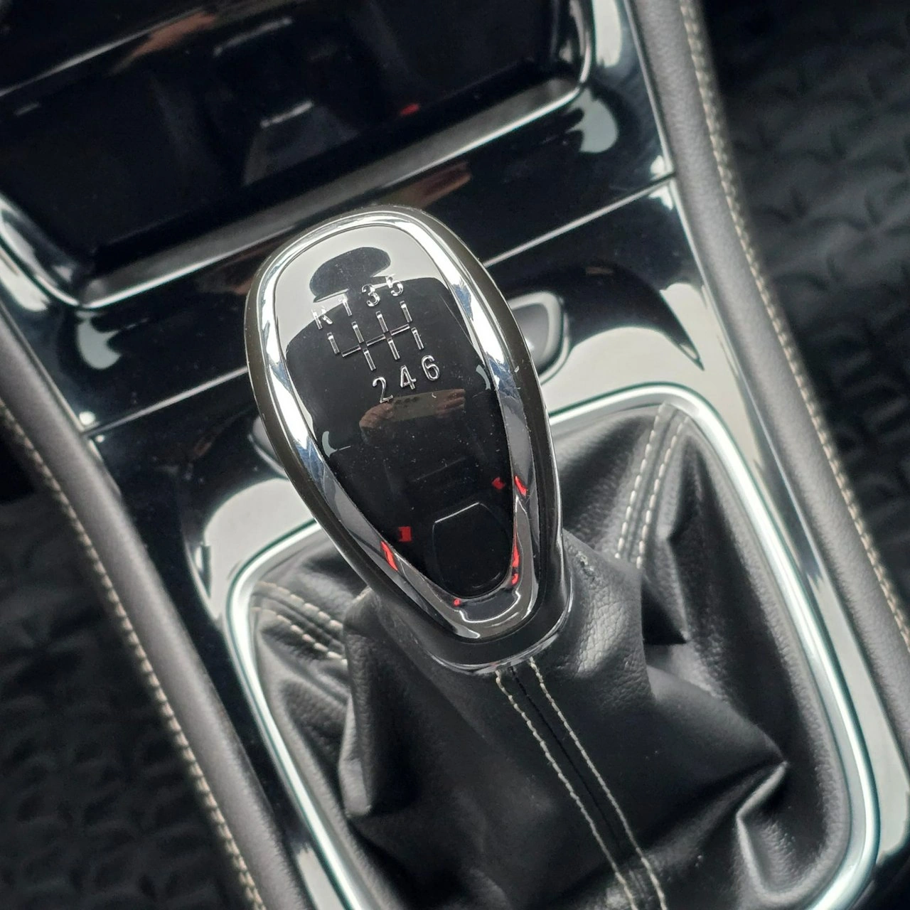 Opel Astra - Zdjęcie 33