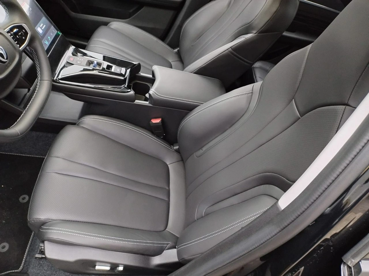 Dongfeng Mage - Zdjęcie 13