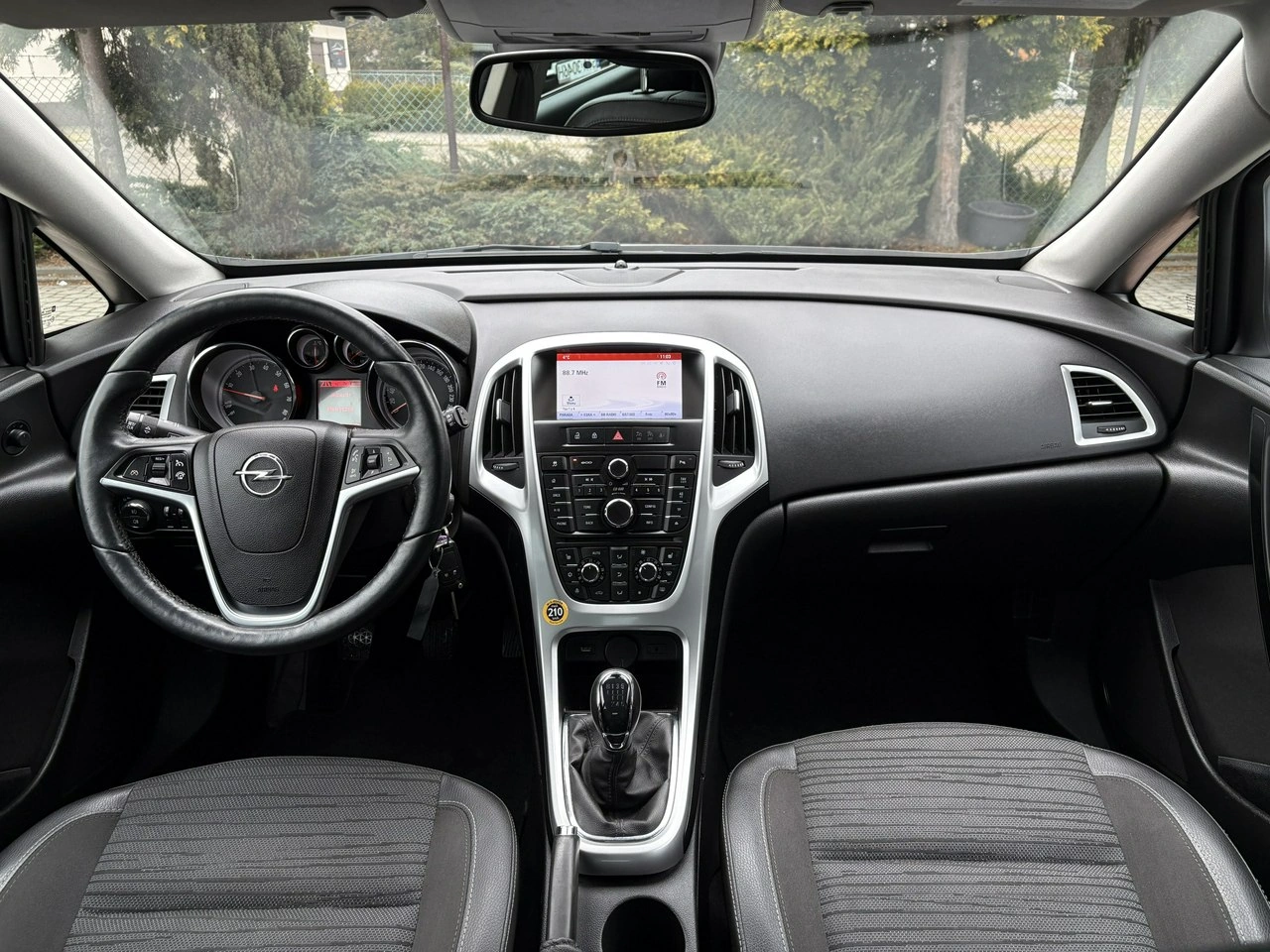 Opel Astra - Zdjęcie 10