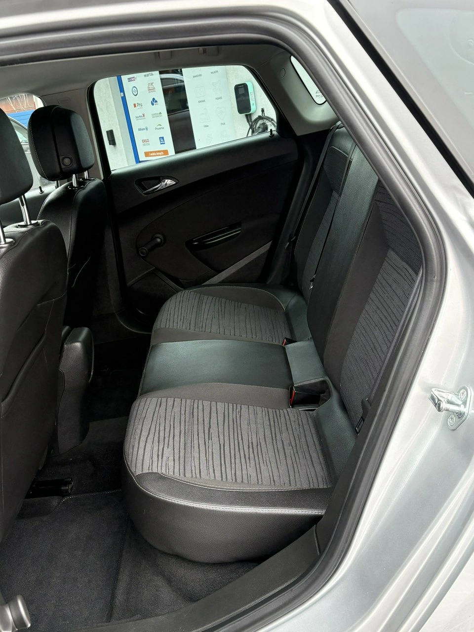 Opel Astra - Zdjęcie 14