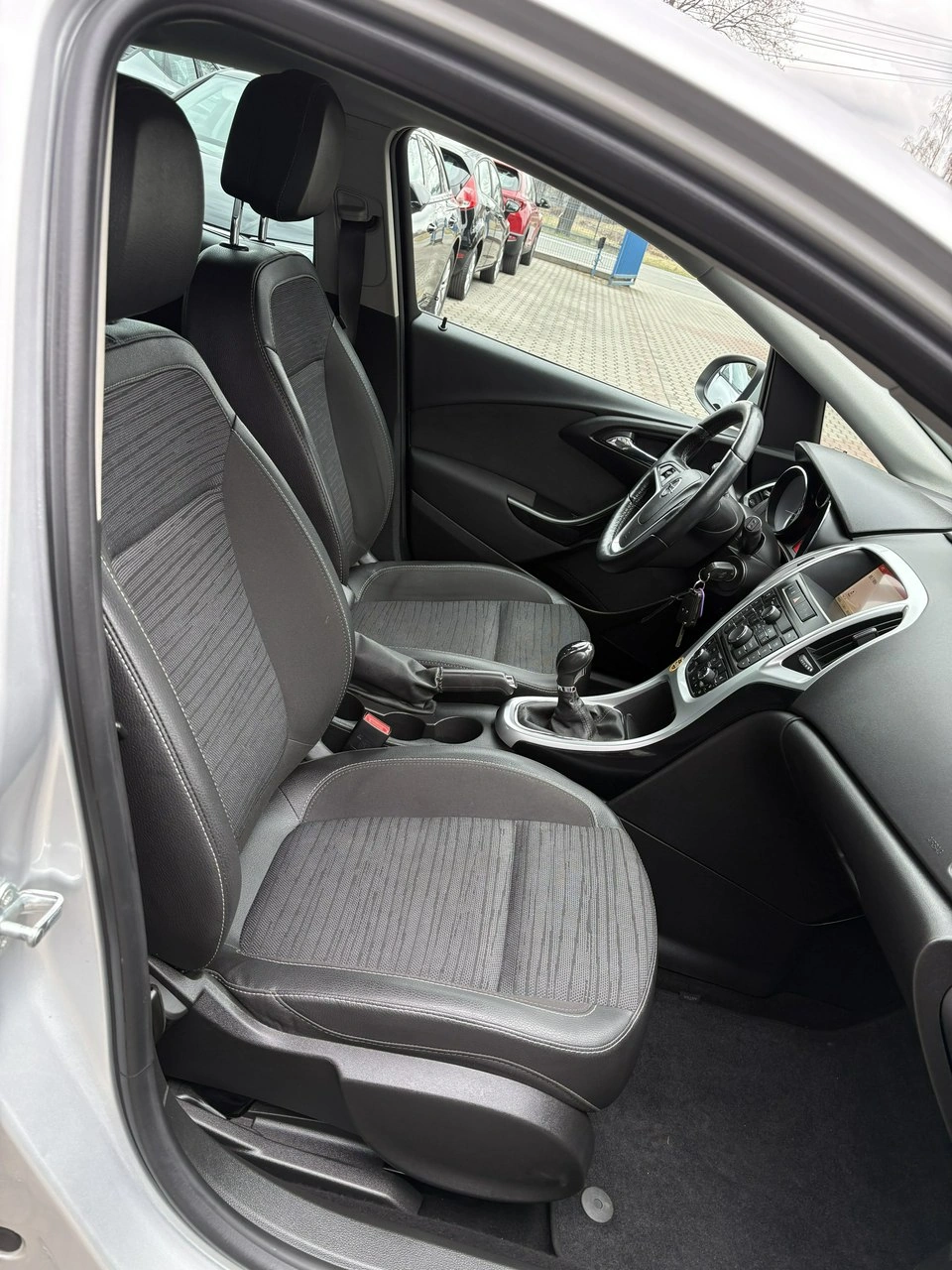 Opel Astra - Zdjęcie 14