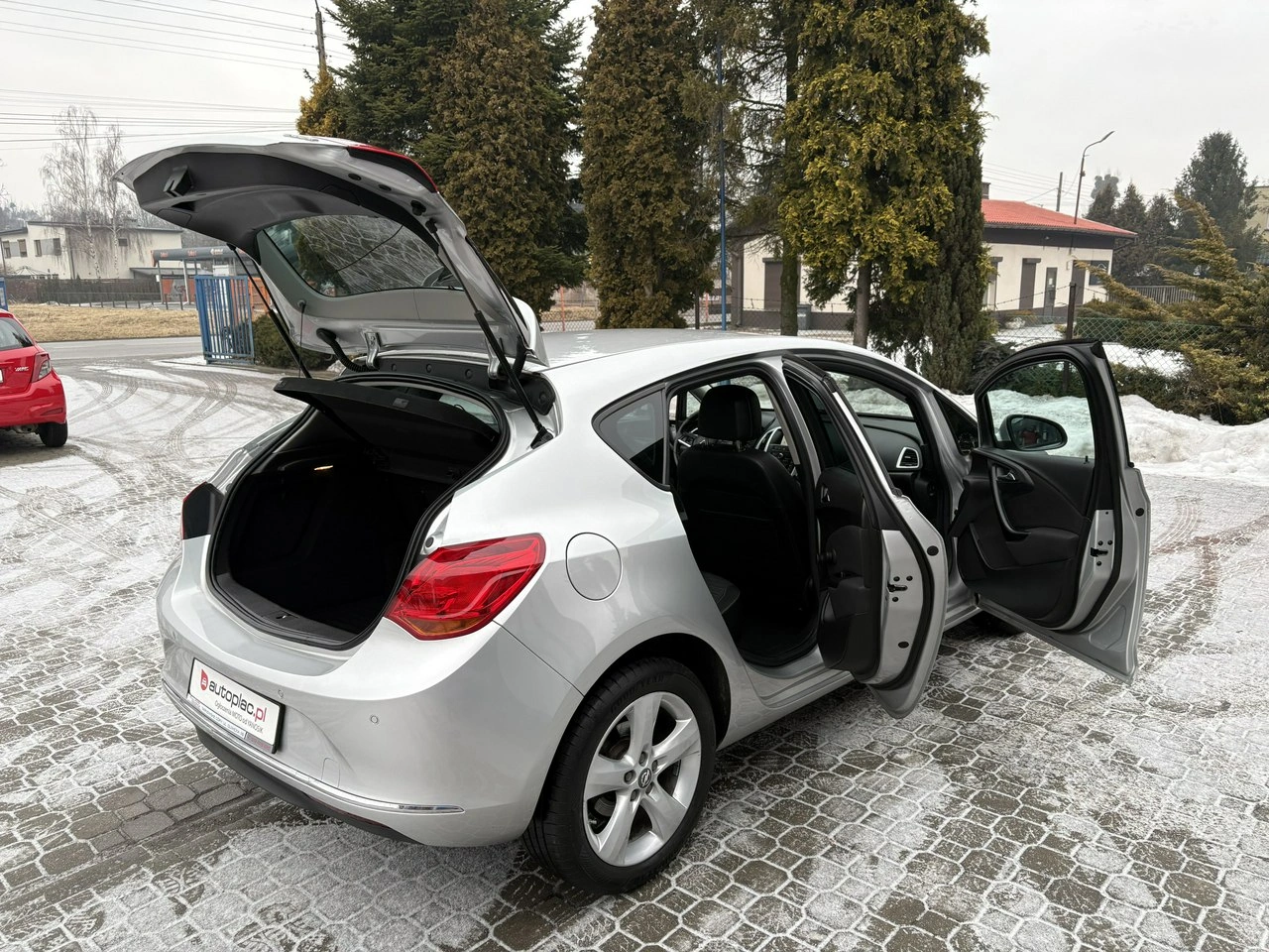 Opel Astra - Zdjęcie 24