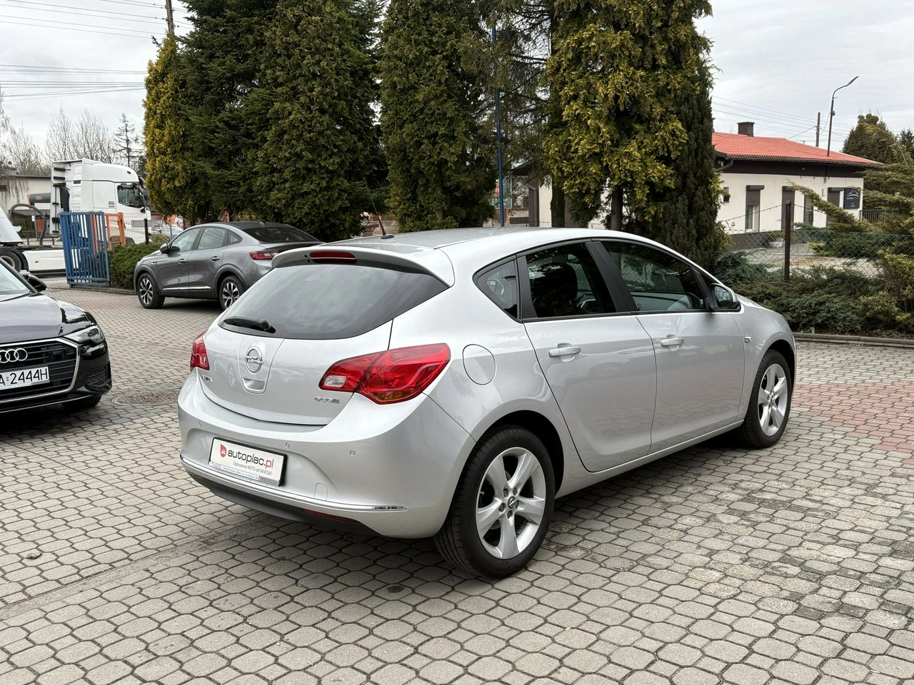 Opel Astra - Zdjęcie 4