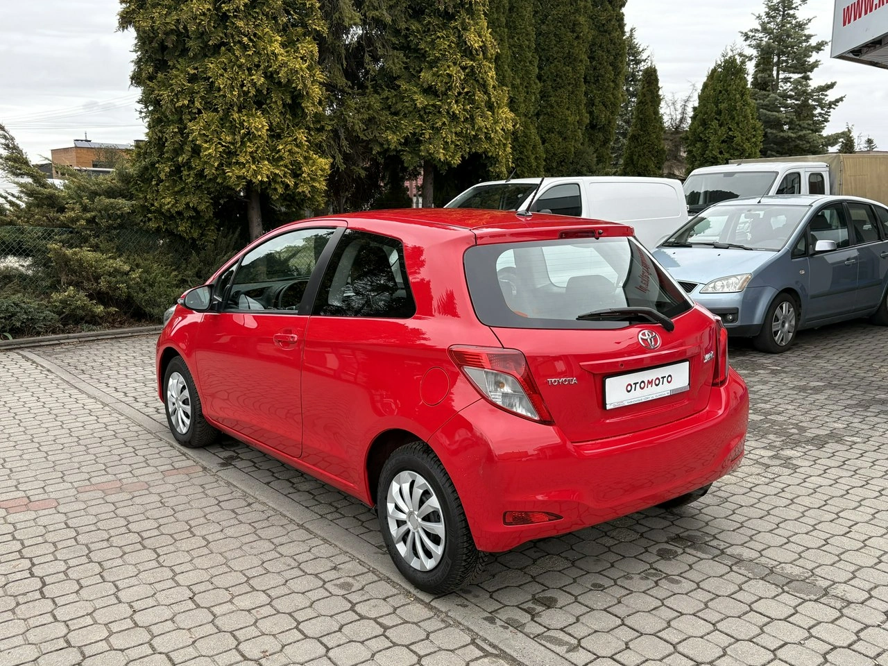 Toyota Yaris - Zdjęcie 6