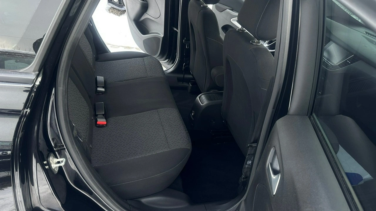 Opel Crossland X - Zdjęcie 10