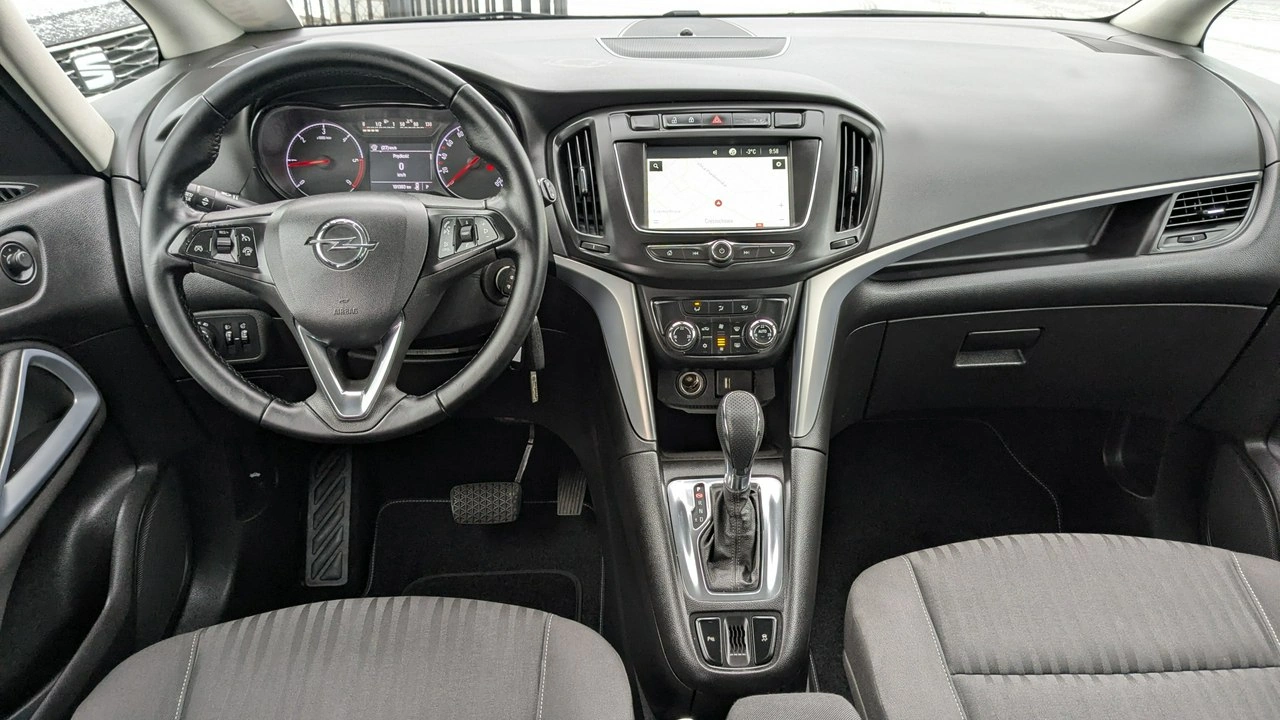 Opel Zafira - Zdjęcie 23