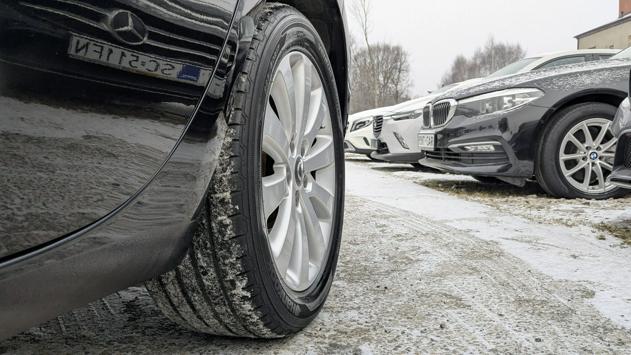 Opel Zafira - Zdjęcie 37