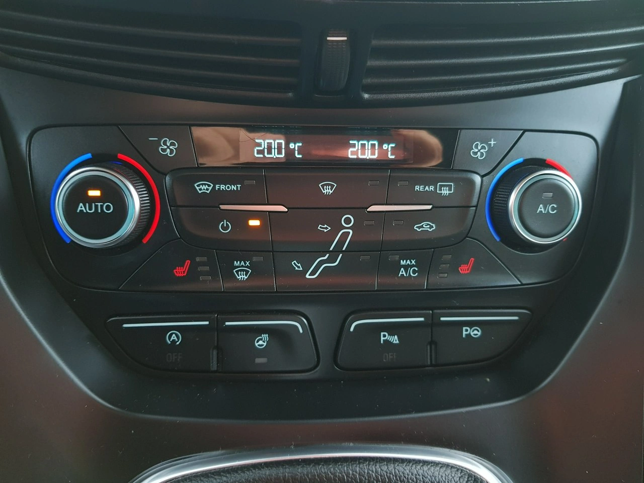 Ford C-MAX - Zdjęcie 18