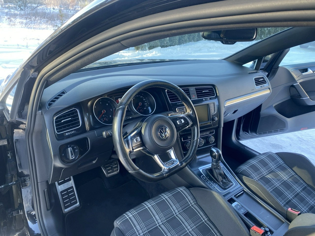 Volkswagen Golf - Zdjęcie 21