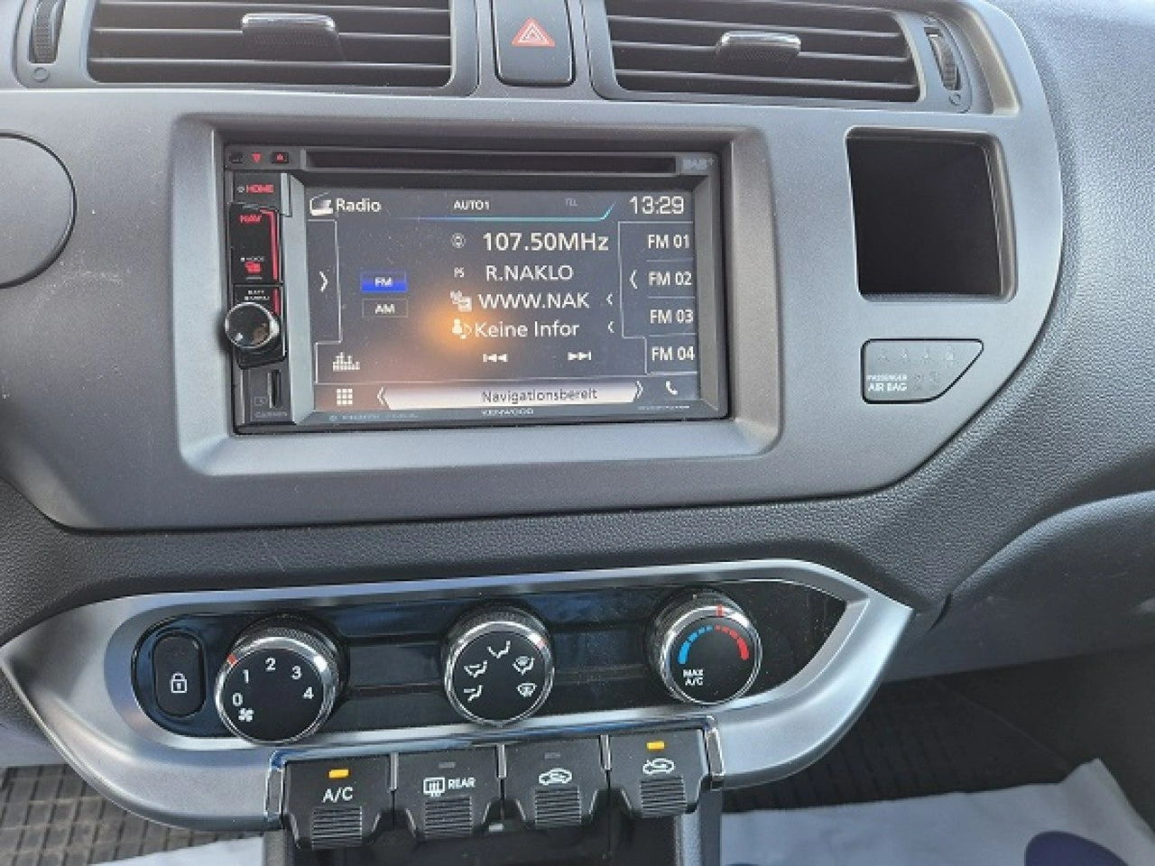 Kia Rio - Zdjęcie 16