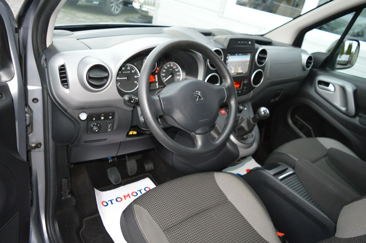 Peugeot Partner - Zdjęcie 22